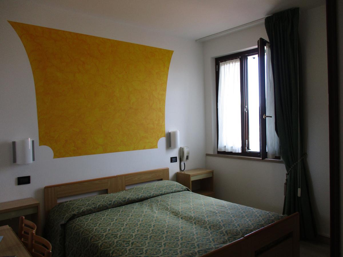 Hotel San Remo سان زينو دي مونتانا المظهر الخارجي الصورة